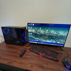 Hisense TV and Gaming PC/ With Mouse And Keyboard