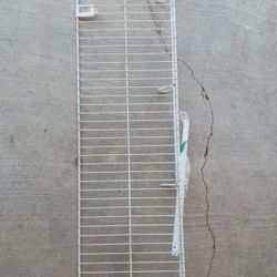 Rubbermaid Shelf With Stands & Nails $10/All