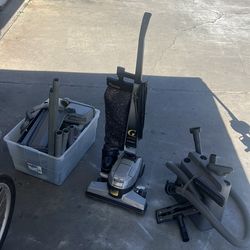 Kirby g6 vacuum with attachments