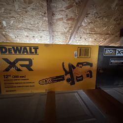 Dewalt Powered Chainsaw 