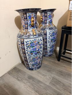 Large Ornate porcelain vase