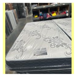 Twin size mattress/ Colchon