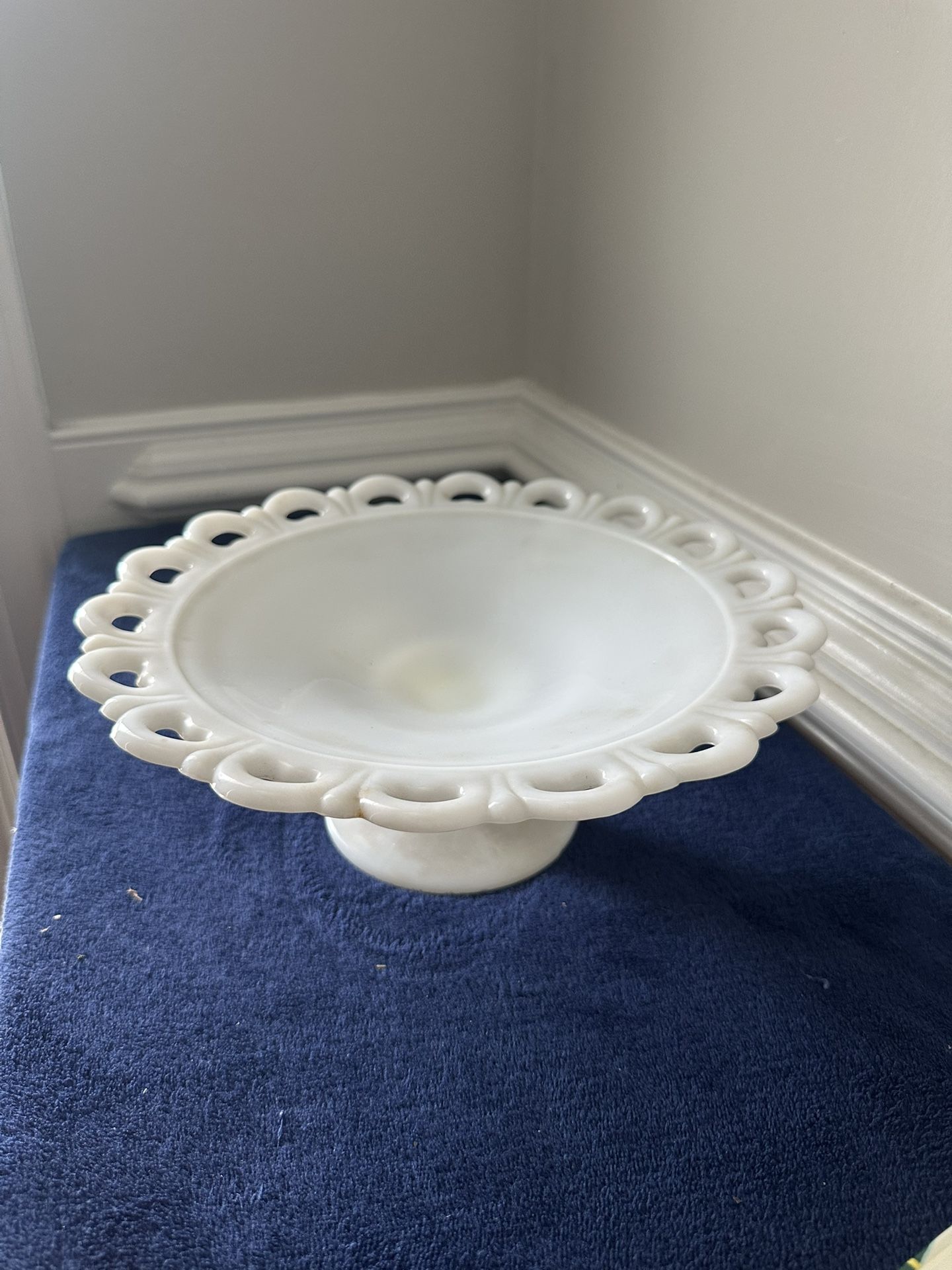 Vintage Anchor Hocking Old Colony Milk Glass Pedestal With Lace Edge
