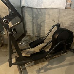 Lifestyle Fitness Elliptical W/ Advanced Screen