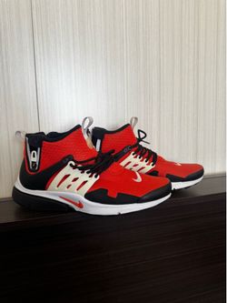Nikes sz 11