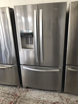 Whirlpool French door refrigerator w/90 days warranty