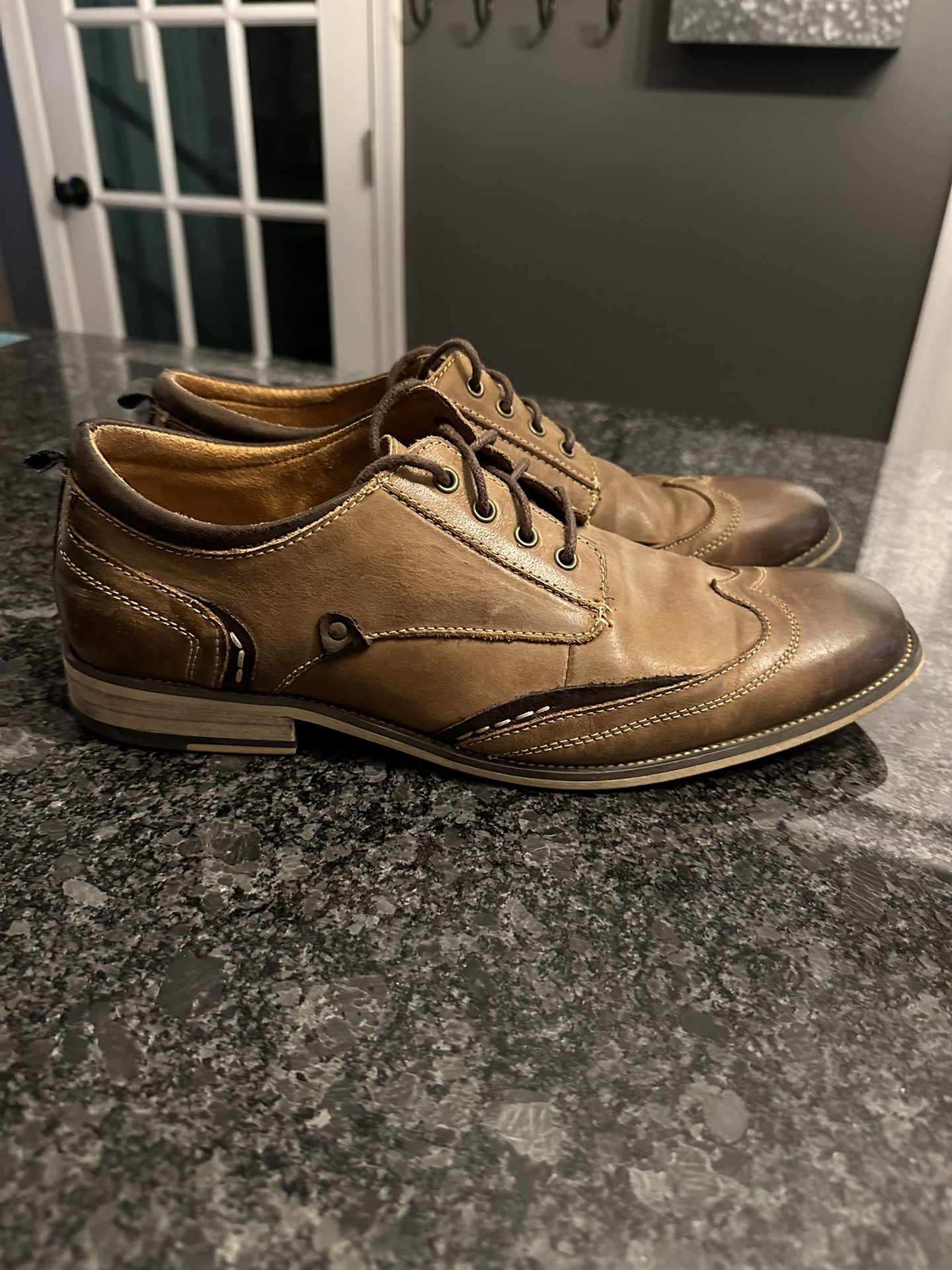 Men’s Leather Dress Shoes-size 10.5