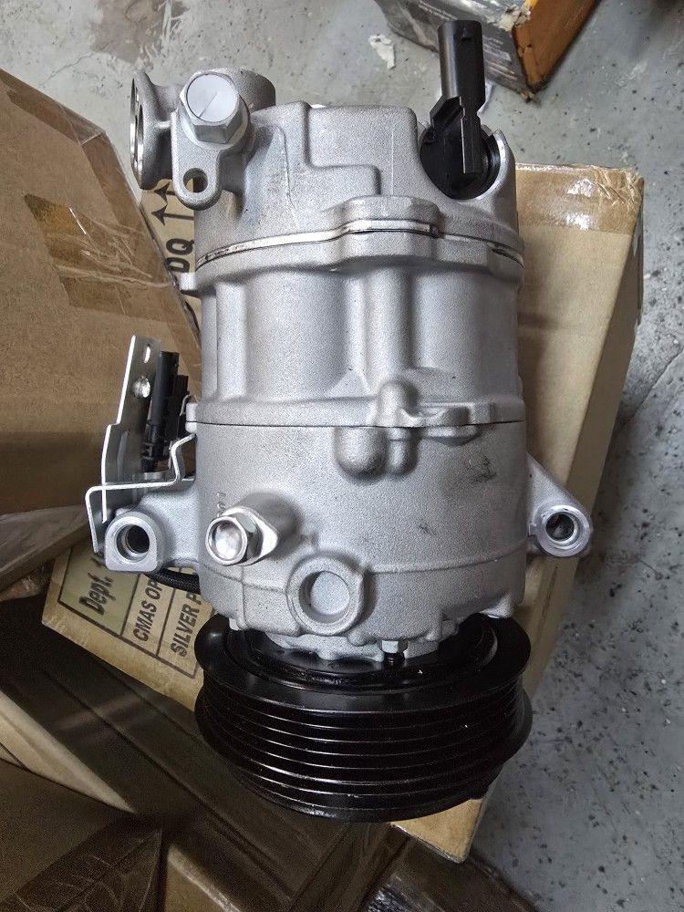 Replacement A/C A/C Compressor w/Clutch 