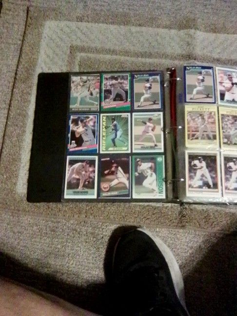 500 Baseball, Football, Basketball,Pokeman  and Misc. Cards