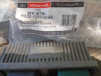 FORD F350 6.0 DIESEL GLOW PLUG RELAY 2003 TO 2006 FORD F250 F350 SUPERDUTY TRUCKS $25