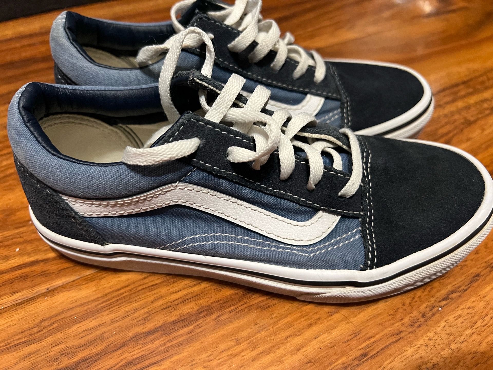 Boys Vans Shoes Size 2Y