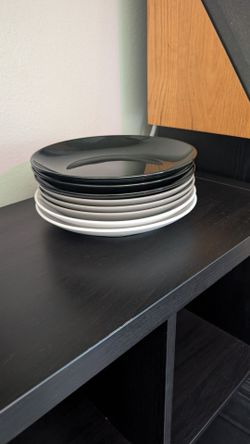 Ceramic Plate Set (9 pieces)