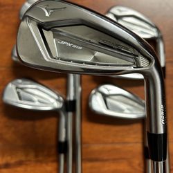 Mizuno JPX 919 Hot Metal Iron Set (4-PW) NS Pro Tour 105 R Flex