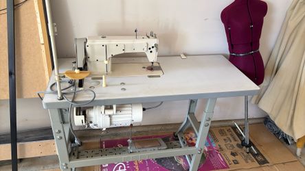 Industrial Sewing Machine