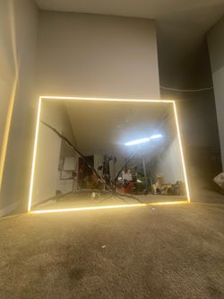 mirror & table