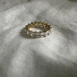 Lovisa Zirconia gold ring