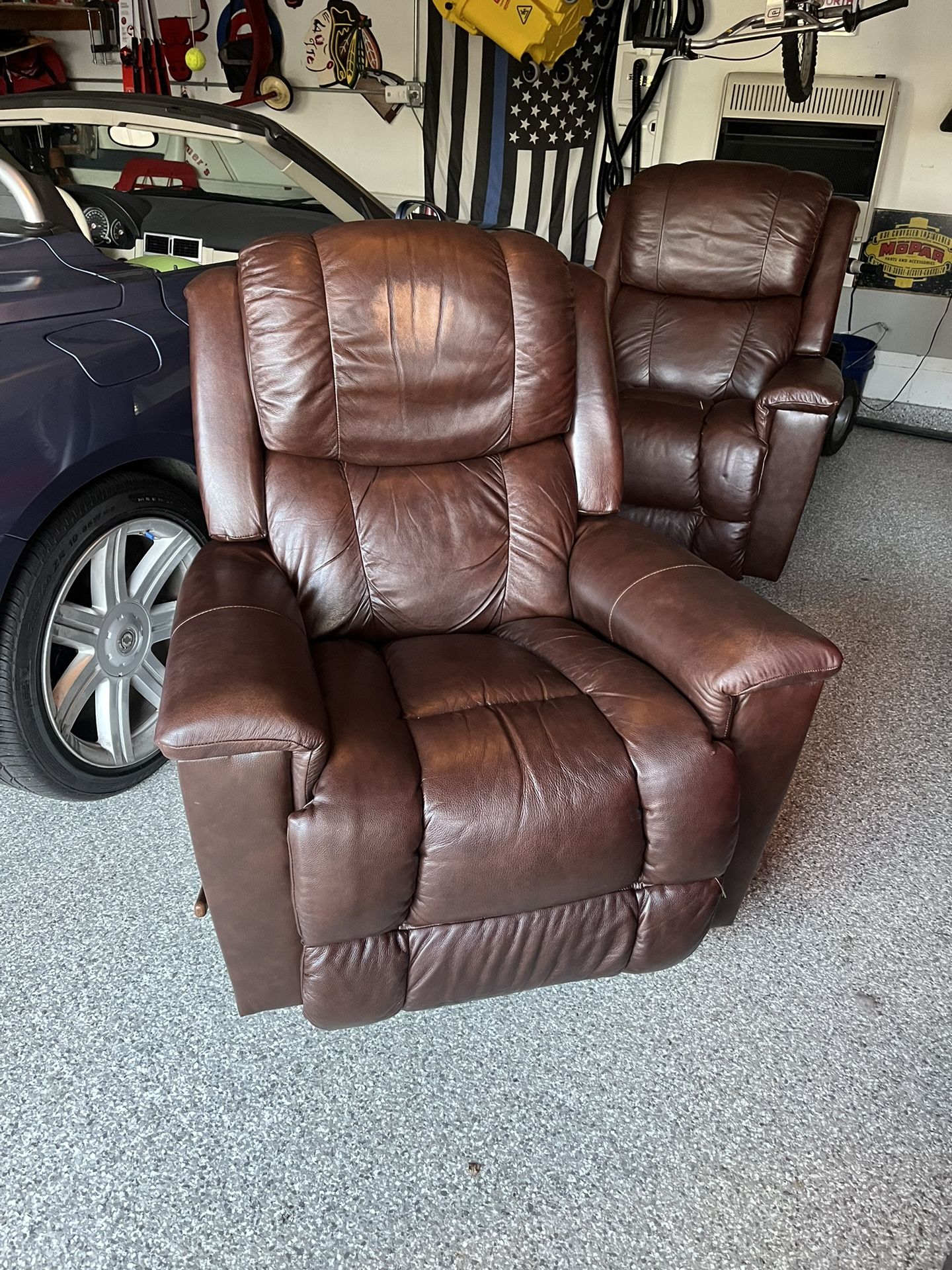 LayzBoy Recliners (2) for Sale in Glen Ellyn, IL OfferUp