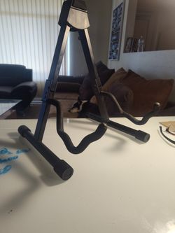 Guitar Stand 