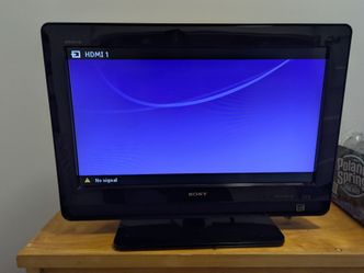 Sony LCD Digital Color Retro TV - KDL-26M4000