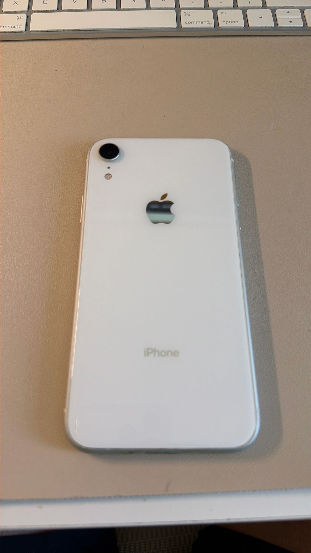 IPhone XR 64 gb