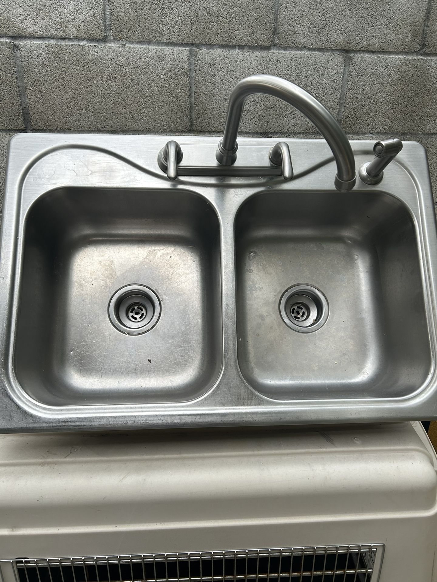 Zinc Lava Platos Está En Buenas Condiciones