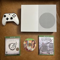 Xbox One S W/3 Games (Manhattan Pickup W 109 ST)