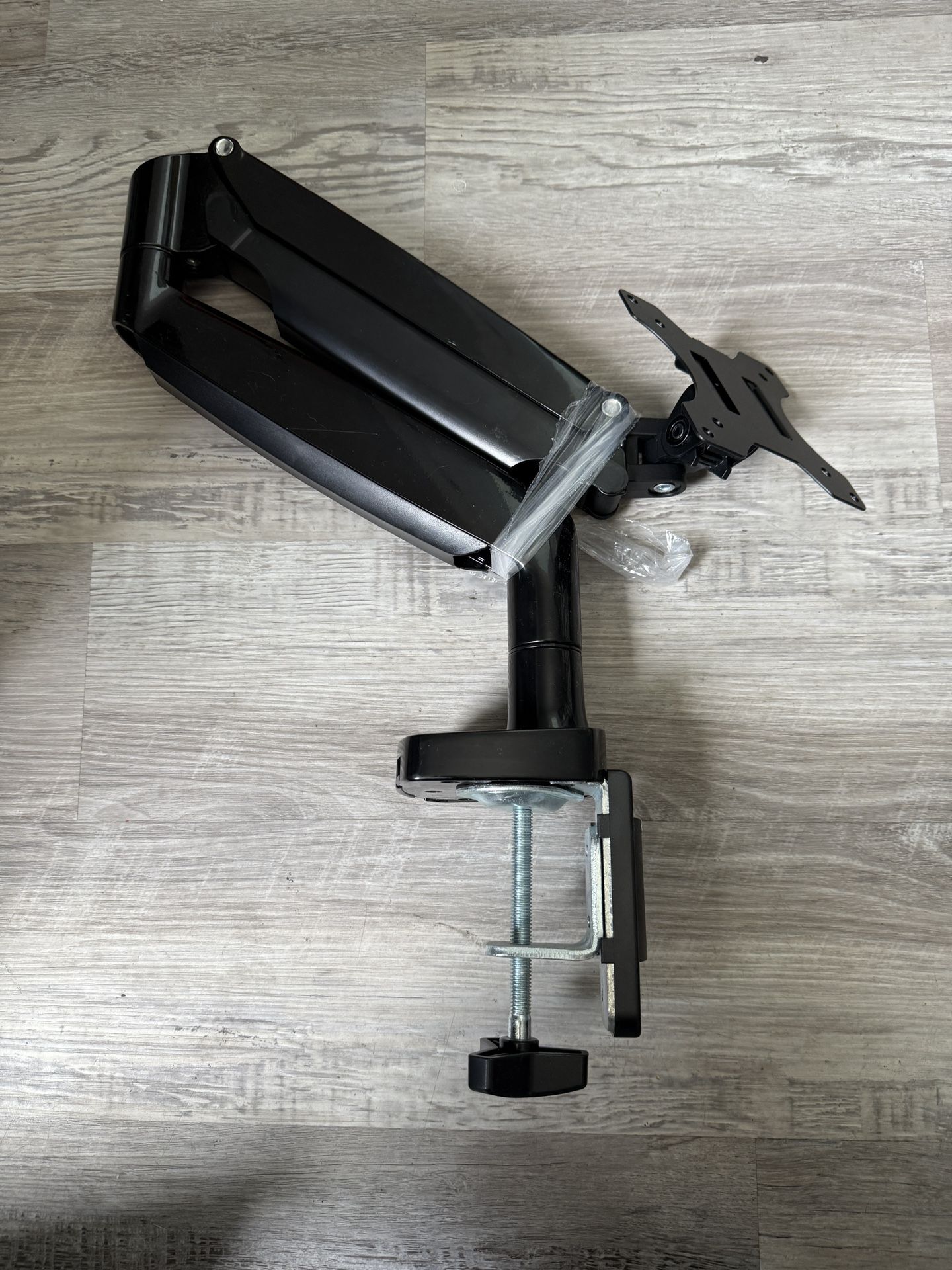 Adjustable Monitor Arm