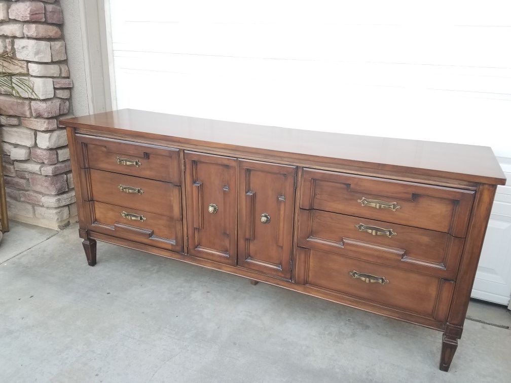 Long dresser or server