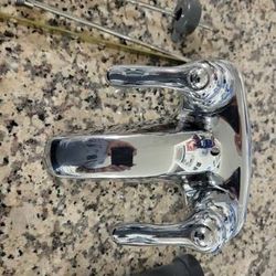 Moen Bathroom faucet 1 year old great shape