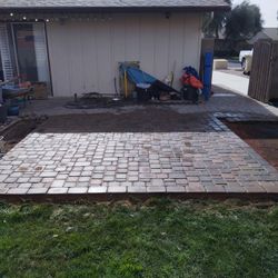 Pavers And Turf 