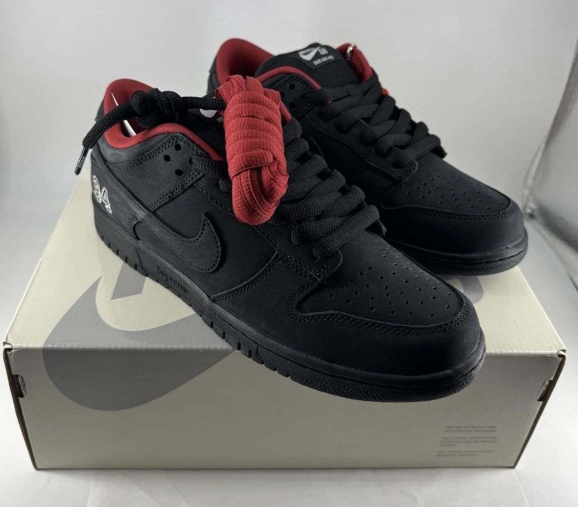 Supreme Nike SB Dunk