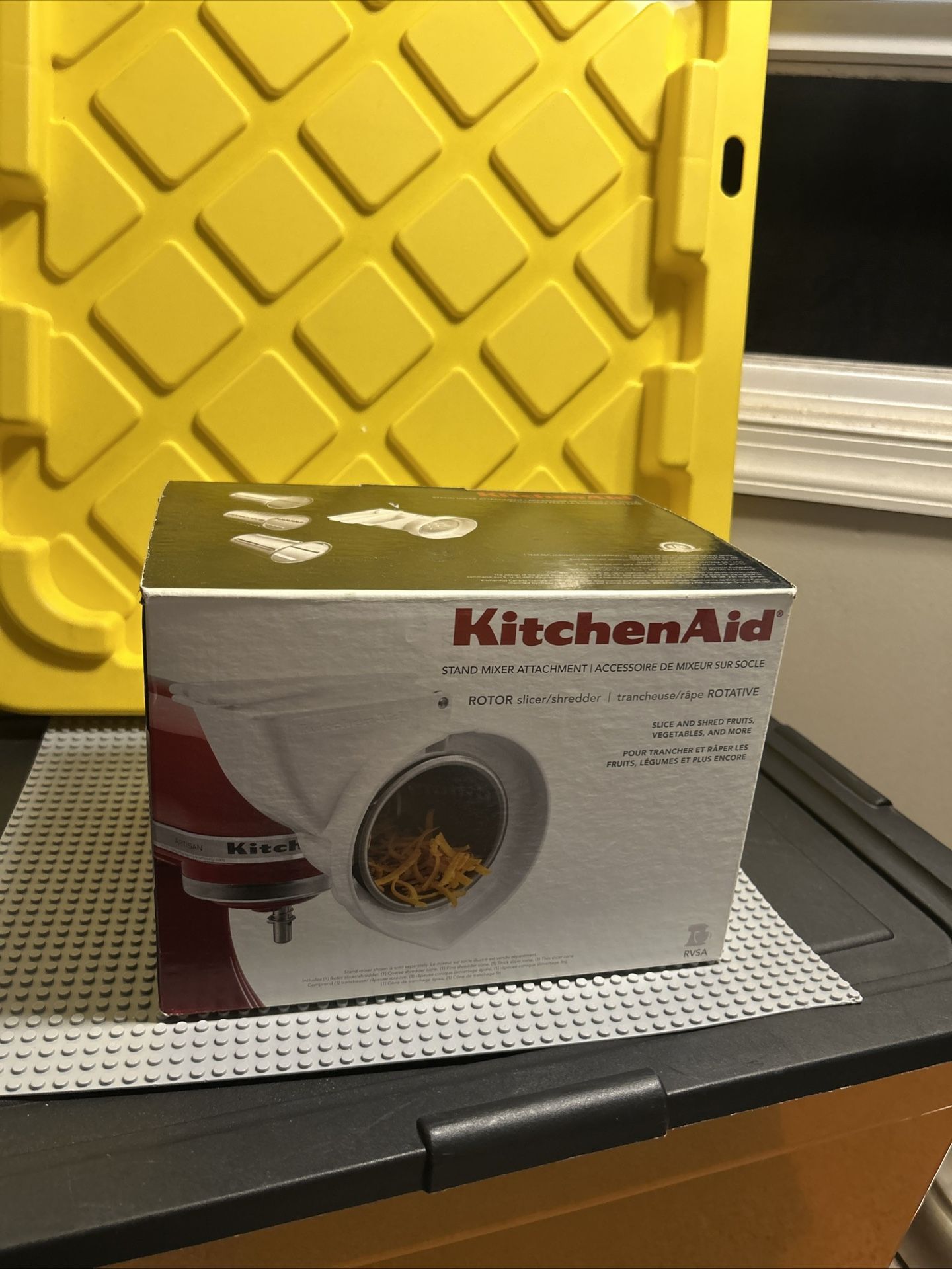 KitchenAid Rotor Slicer/Shredder And Shaft RVSA Stand Mixer Attachment.
