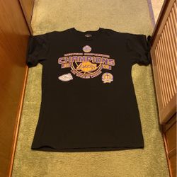LAKERS   Authentic  Collection   T Shirt     The  Finals   2008   NBA  L  /  XL