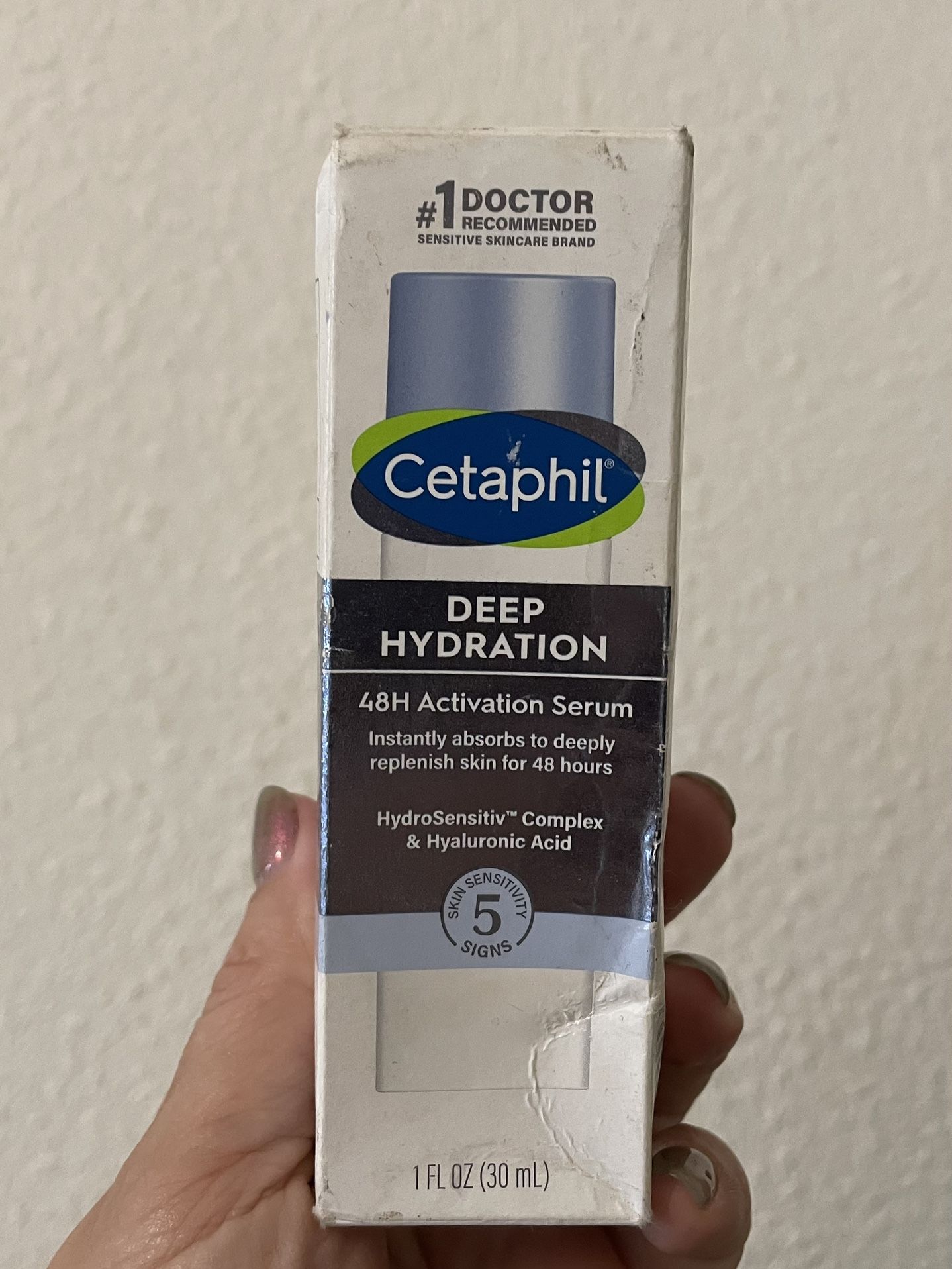 Cetaphil® DEEP HYDRATION 48H Activation Serum Instantly absorbs to deeply replenish skin for 48 hours Complex & Hyaluronic Acid