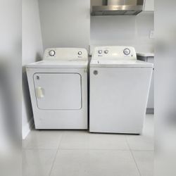 Amana Washer and Dryer - Good - Kagel Canyon, CA