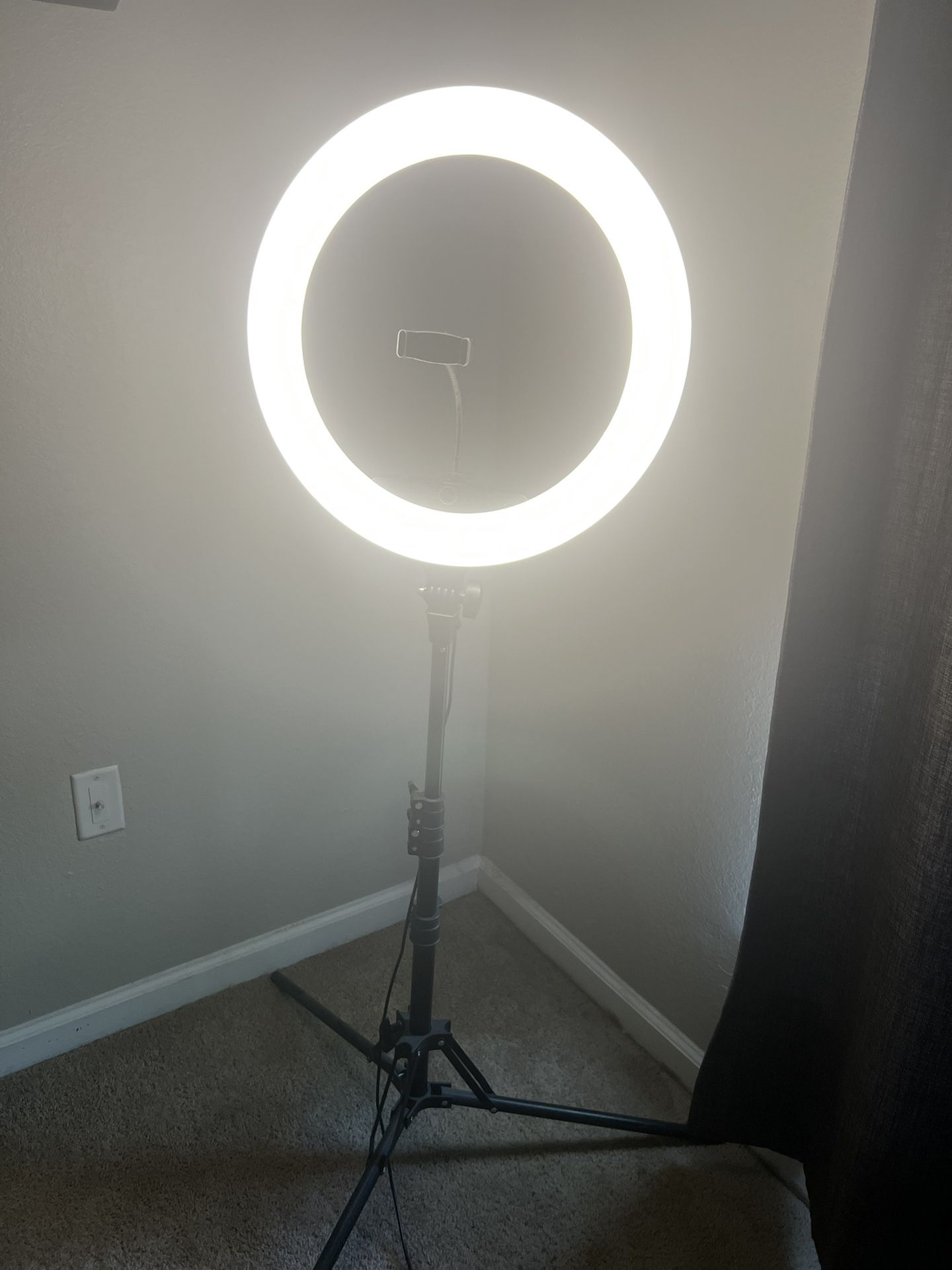 19 inch LED Ring Light With Tripod Stand New Attachments And