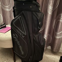 TaylorMade golf Bag