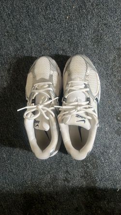 Nike White Mesh Sneakers