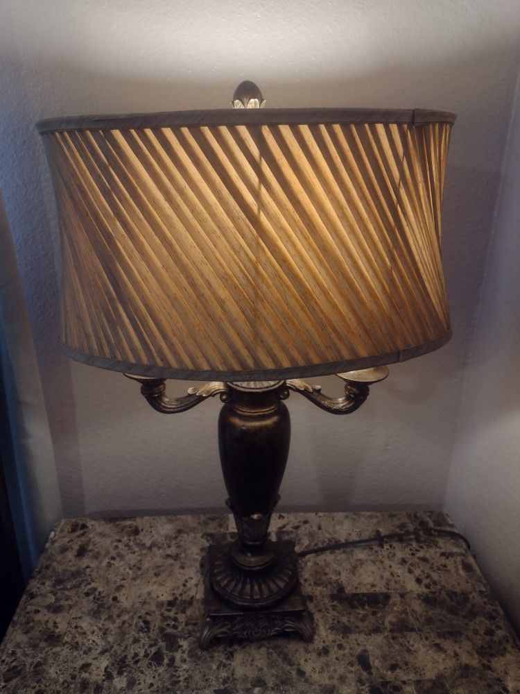 ♥️♥️♥️Lámpara