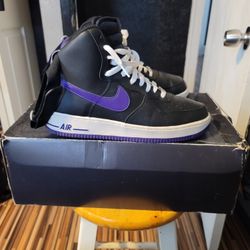 Nike Air Force 1 High , Sz 9.5 $70