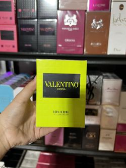 Female Valentino Yellow Dream Brand New Sealed In Box Few Available With Great Prices 