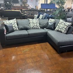 Brand New Sectional Sofa With Pillows 