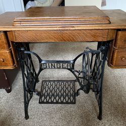 1910 Singer Sewing Machine Table