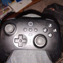 8 Bitdo 2.4 Gig Ultimate Controller