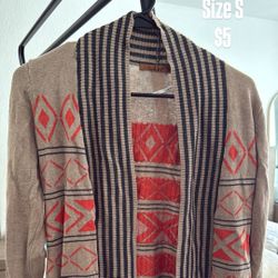 Small Women’s Sweat Shirt