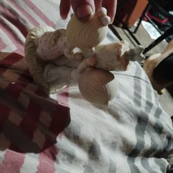 100  Prescious Moments Glass Figures