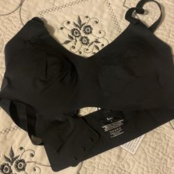 Knix V-Neck Padded Bra
