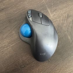 Logitech M570 Wireless Trackball Mouse – USED
