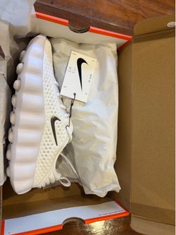 NEW Nike Mind 002 - Size Men’s 10 / Women’s 11.5