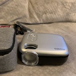 Mini Projector With Travel Case 